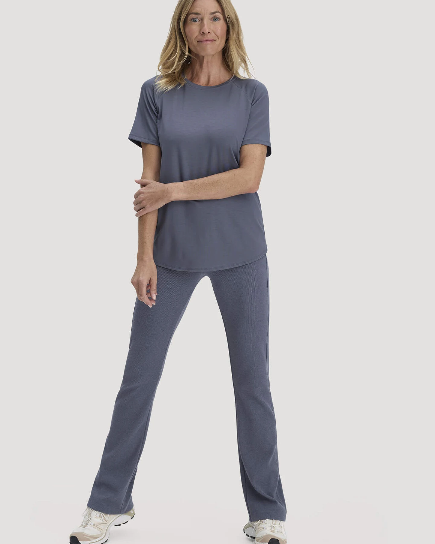 hessnatur Loungewear T-Shirt Regular ACTIVE COMFORT aus TENCEL™ Lyocell - blau - Größe 38 – Ansicht 2