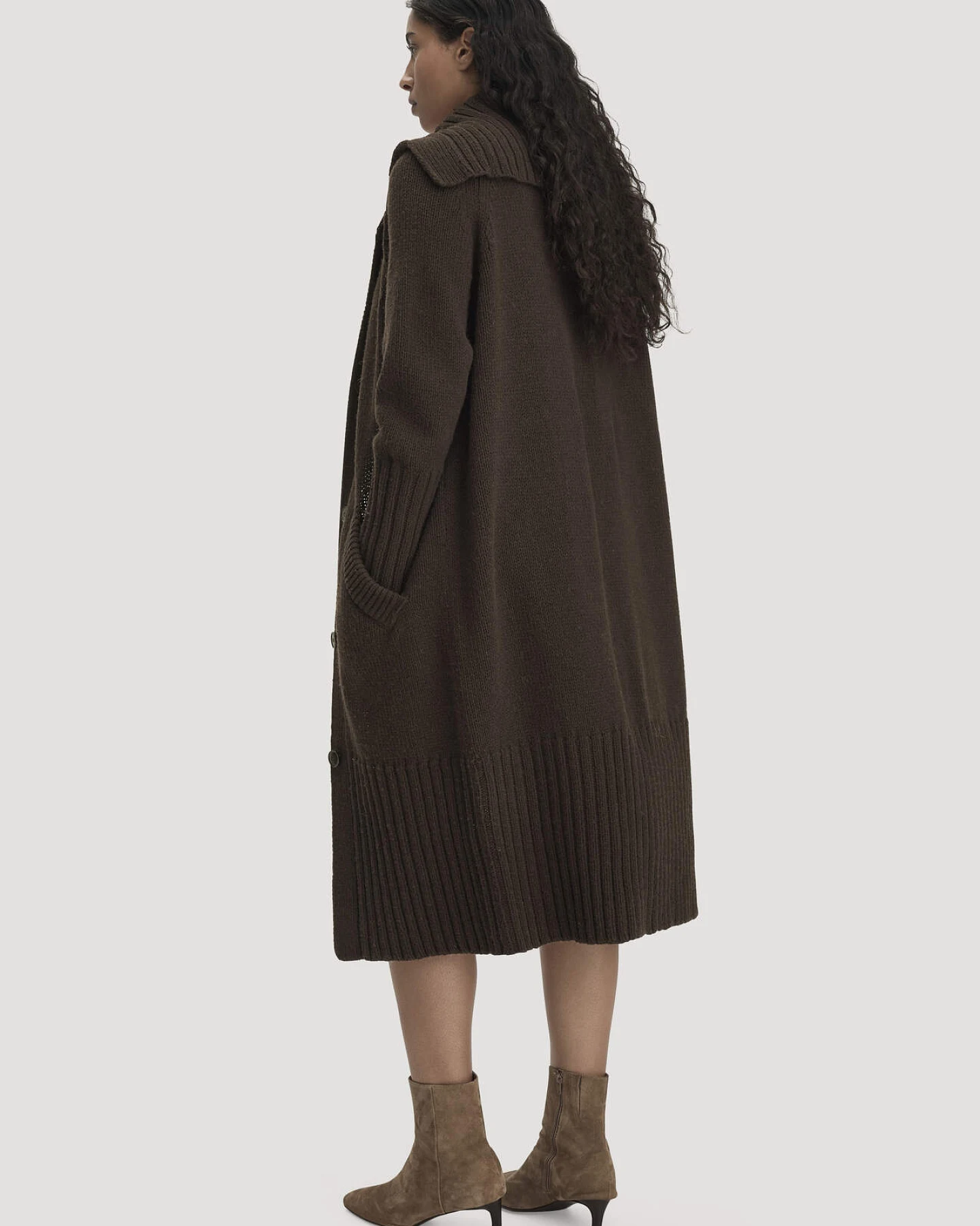 hessnatur Damen Strickmantel Relaxed aus Rhönwolle - braun - Größe XXL – Ansicht 2