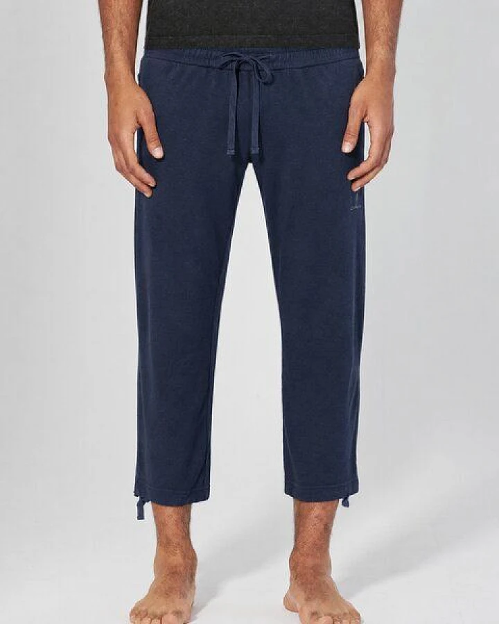 Navy (Blau)