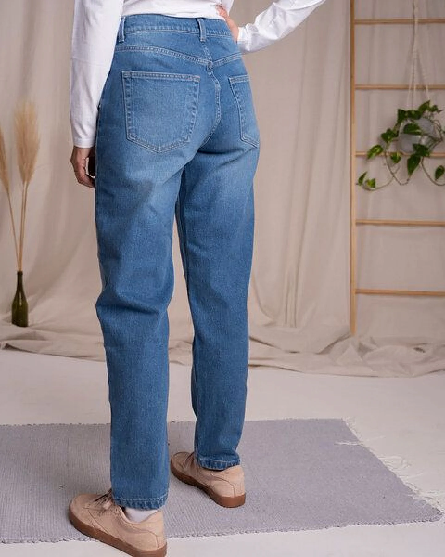 Vresh Clothing Stevie - Boyfriend Jeans aus Biobaumwolle – Ansicht 2