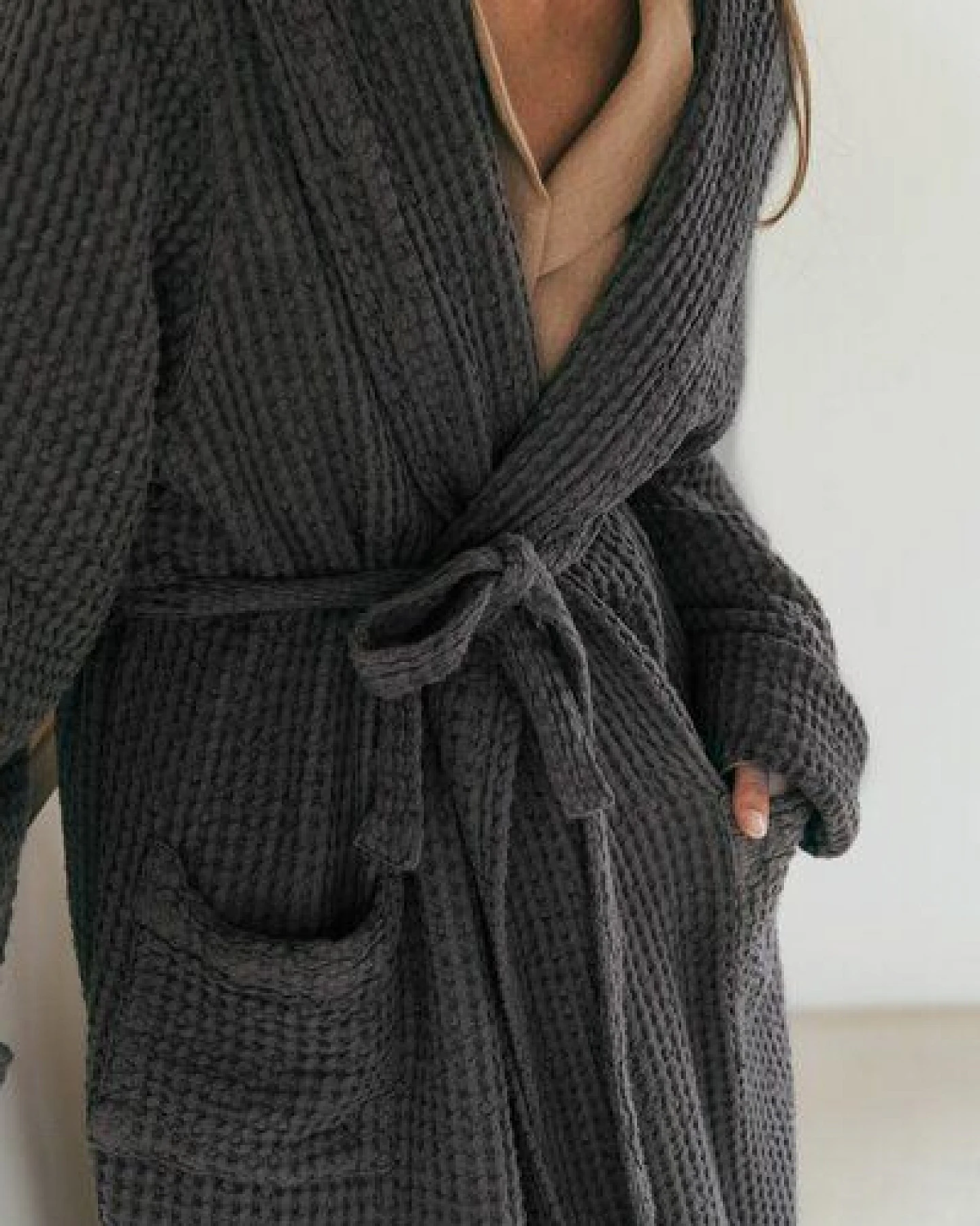 AmourLinen Waffel-Bademantel aus Leinen für Damen – Ansicht 3
