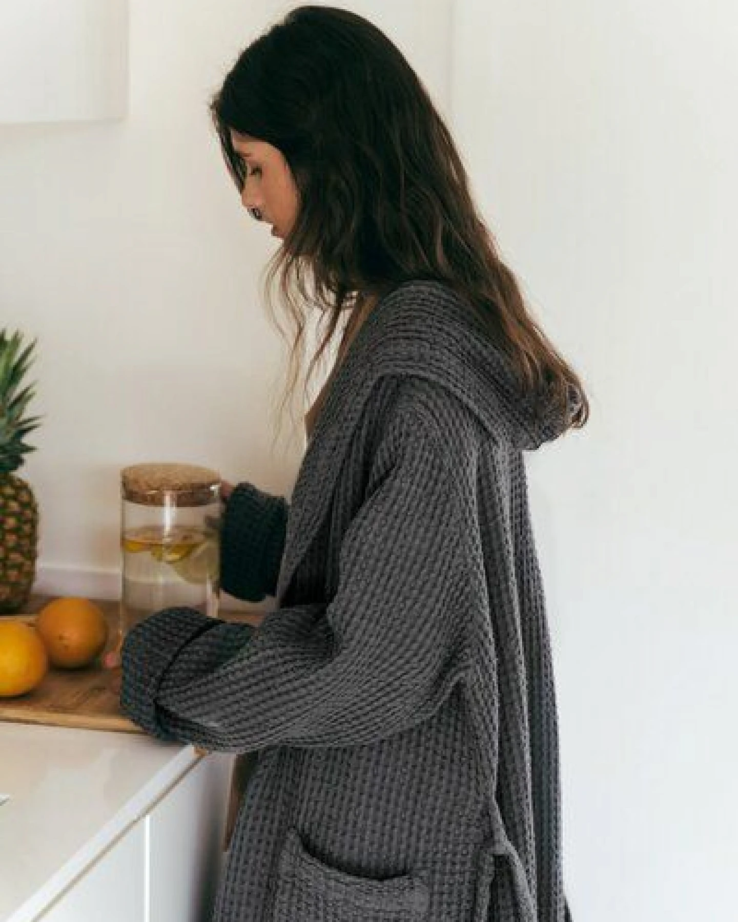 AmourLinen Waffel-Bademantel aus Leinen für Damen – Ansicht 4