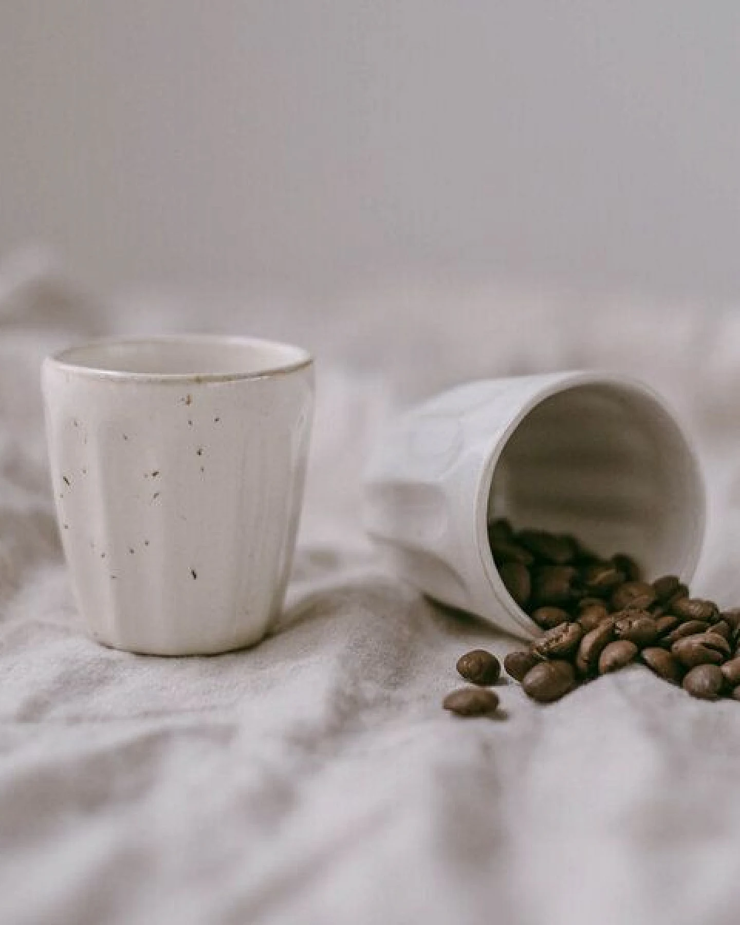 Eulenschnitt Espressobecher aus Steingut, Handarbeit – Ansicht 4