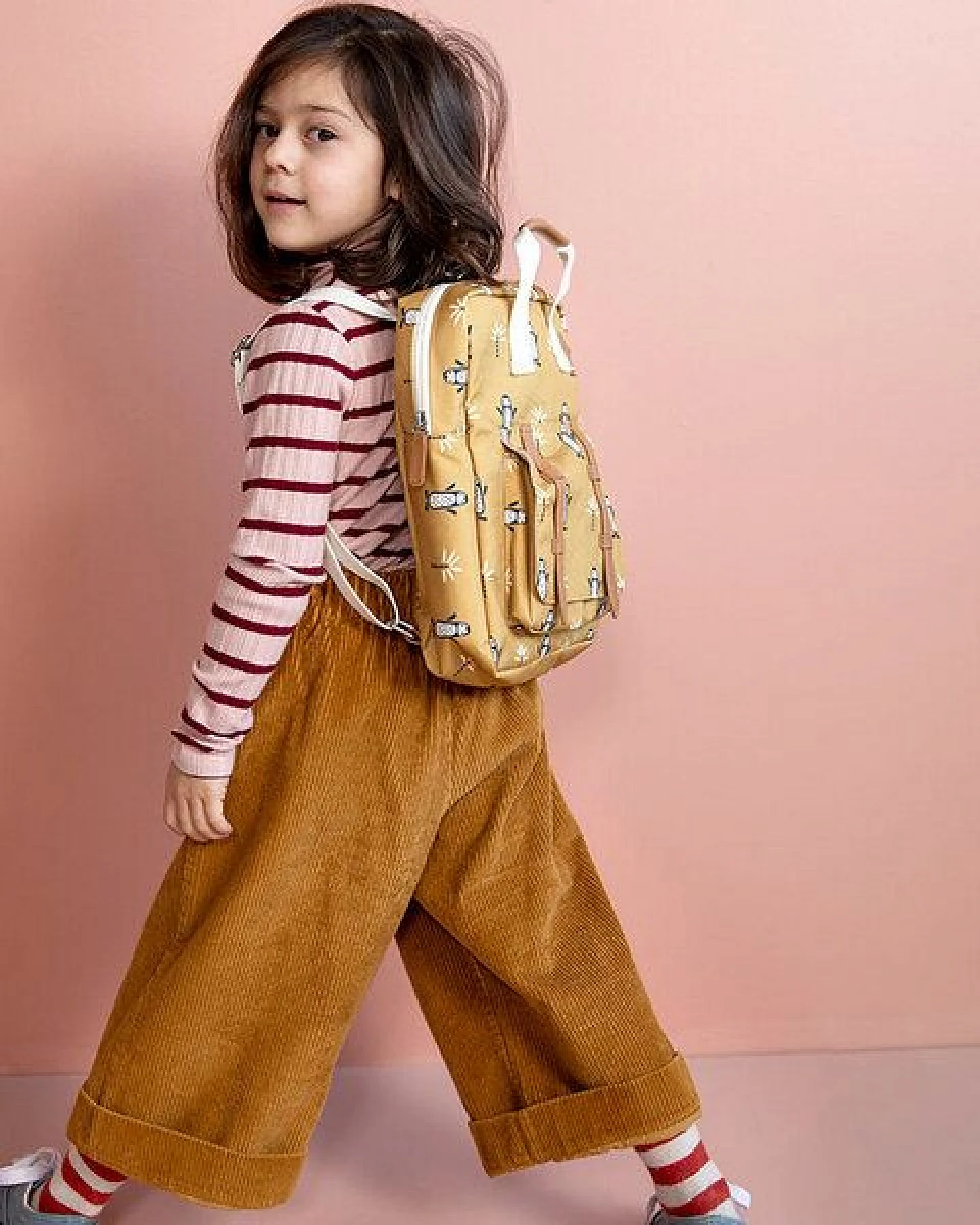 Fresk Kinderrucksack 28 × 21 × 8 cm – wasserabweisend, mit Namensschild – Ansicht 3