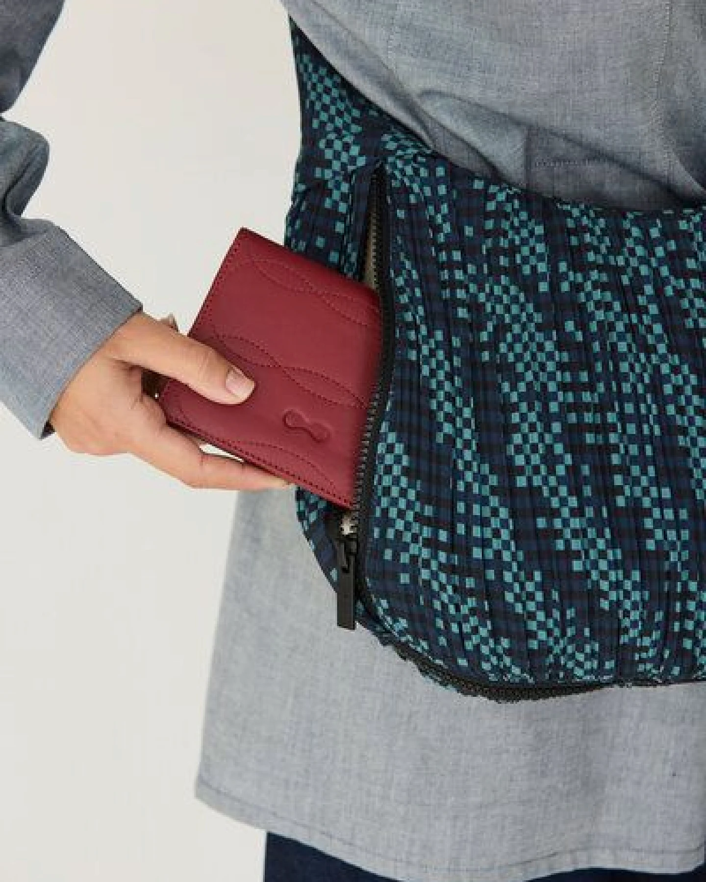 SKFK Kalamua Plissée-Tasche – Ansicht 4