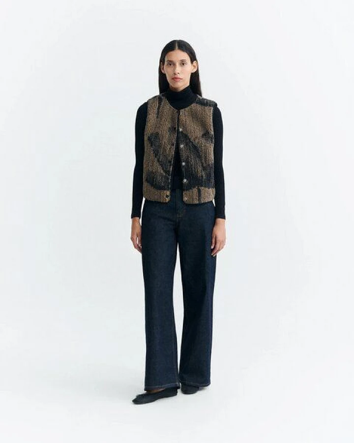 Thinking Mu - Weste Jay Camel Lotus Jacquard