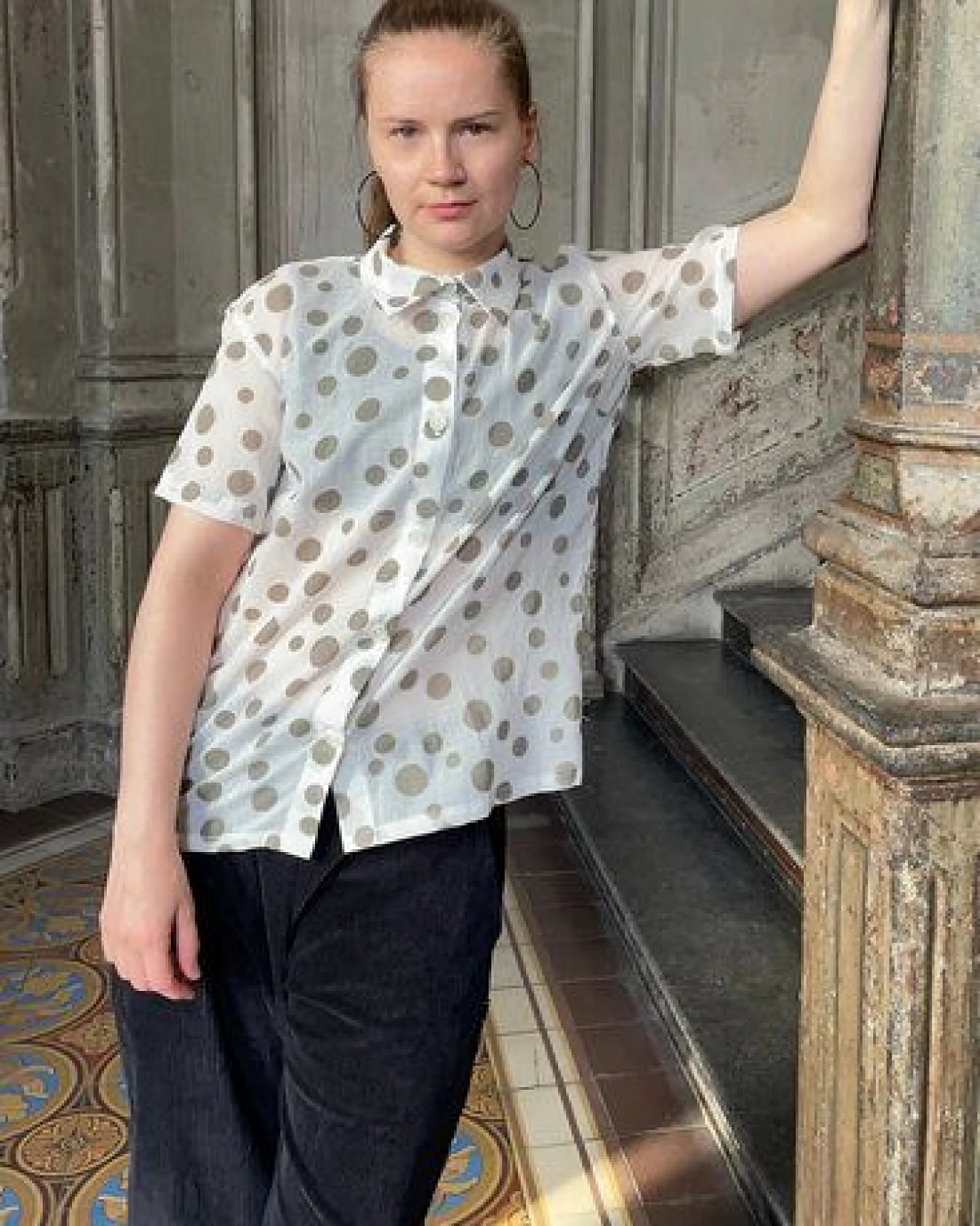 Golden Circle Clothing Kurzärmlige Bluse aus Baumwoll-Voile – Ansicht 3