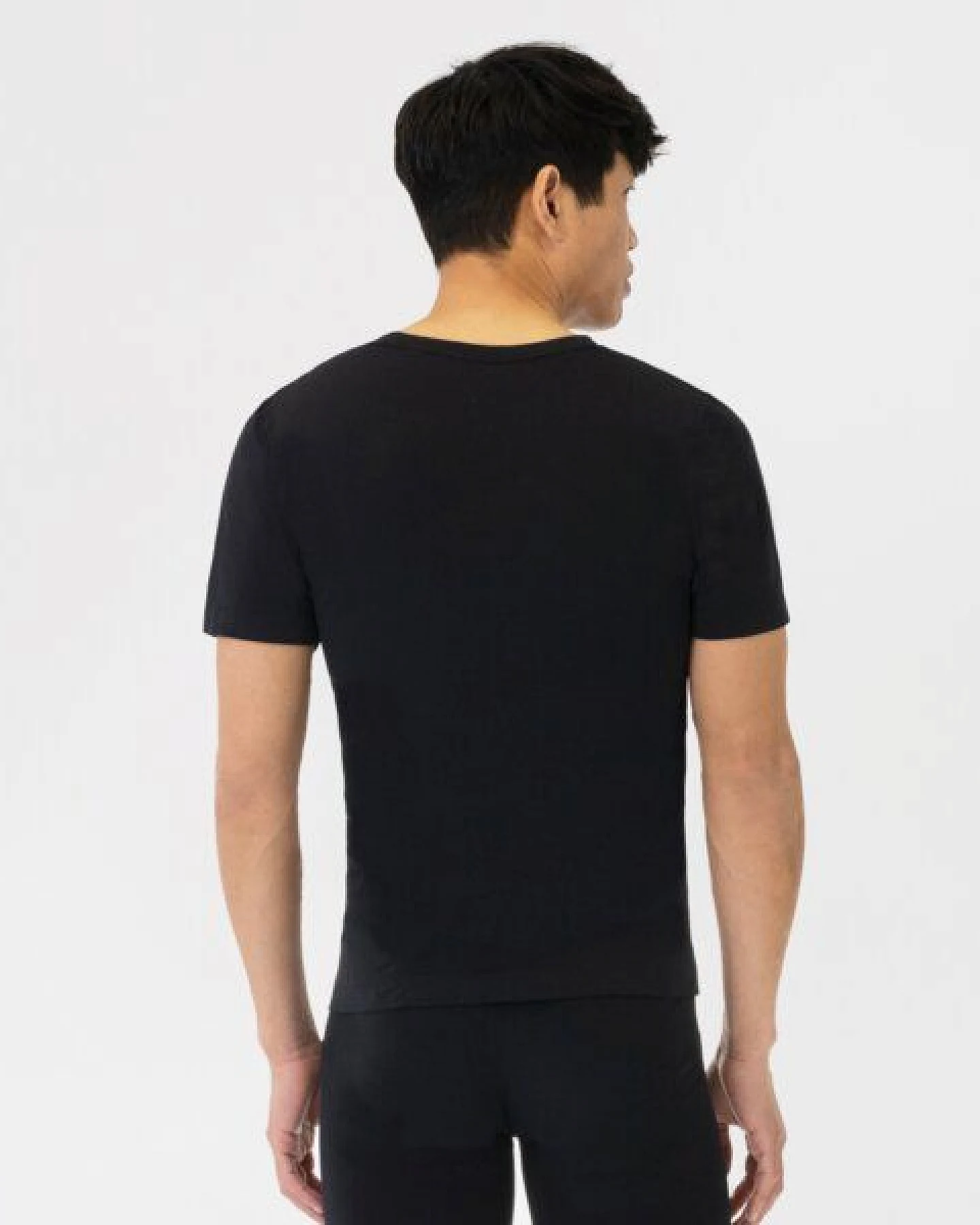 TAO Sportswear Schnelltrocknendes & nahtloses Herren kurzarm Funktionsshirt – Ansicht 3