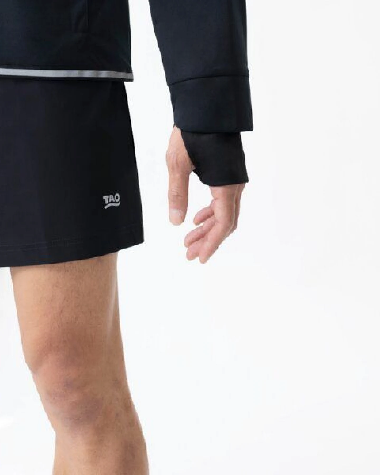 TAO Sportswear Lockere Herren Laufshort BENE mit UV-Schutz und Gesäßtasche – Ansicht 4