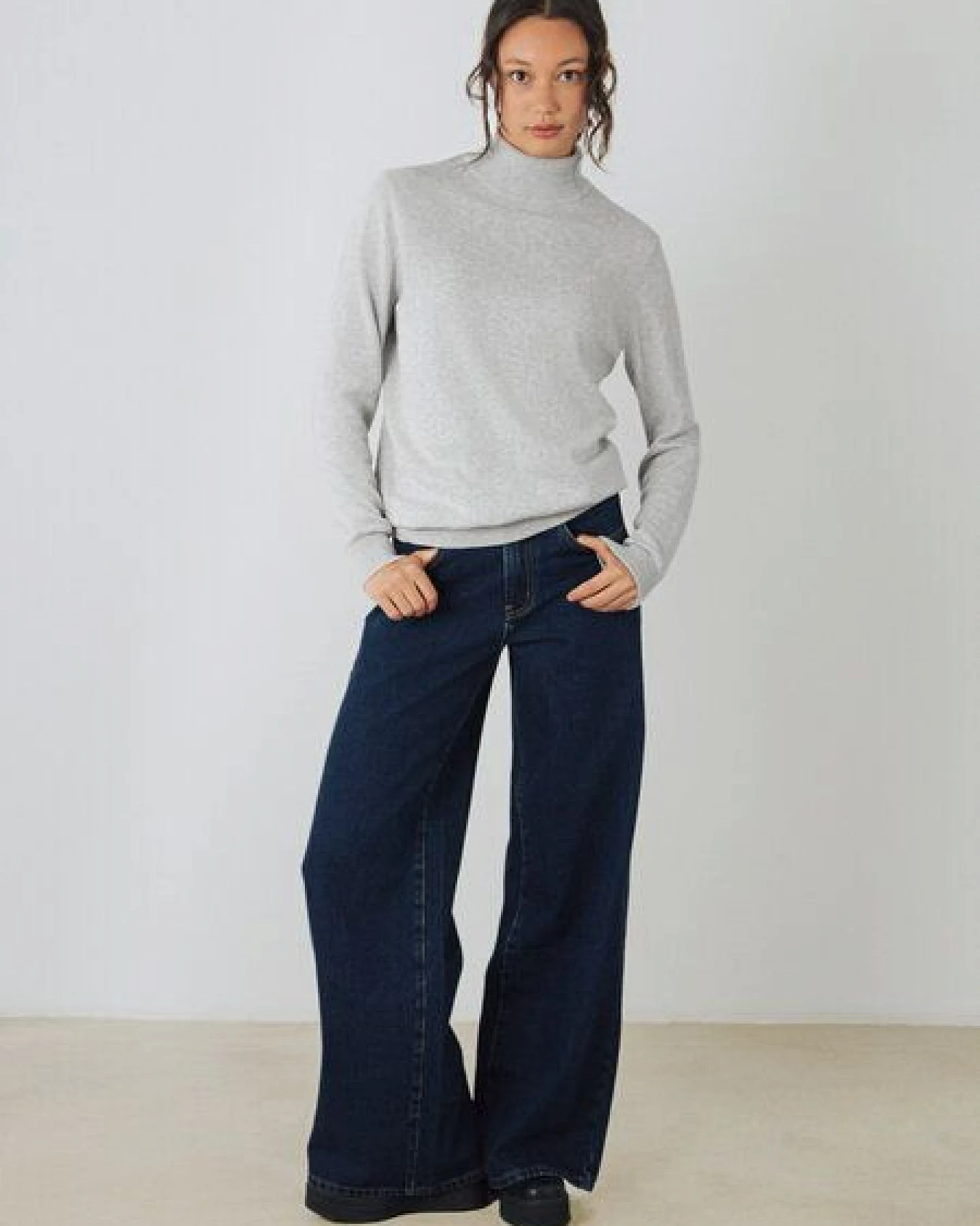 Honest Basics Damen Rollkragenpullover aus 100% Bio-Baumwolle – Ansicht 3