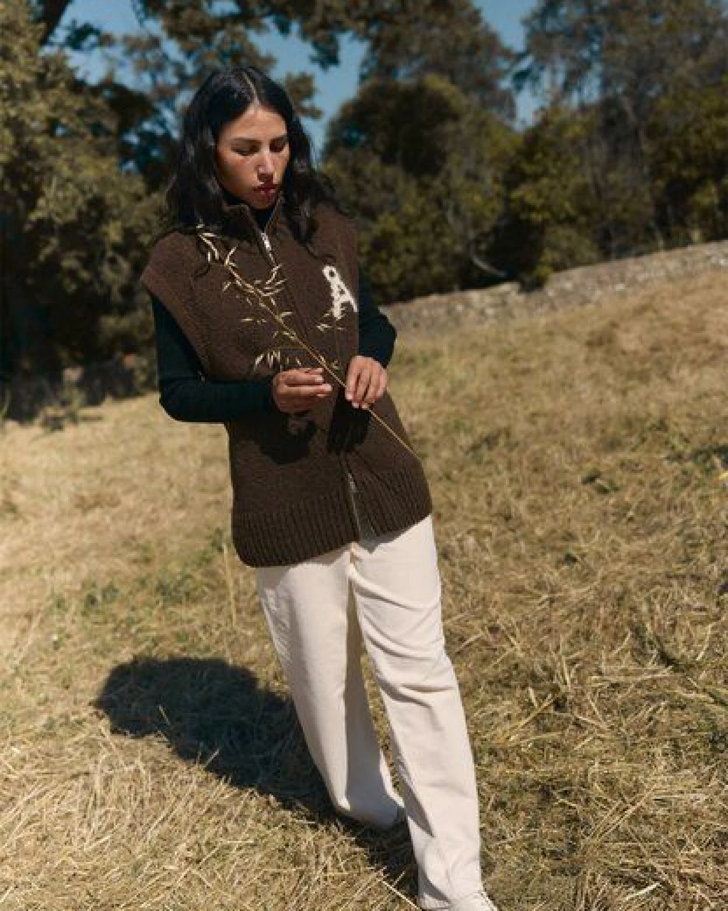 ARMEDANGELS ICONIC Å BOUCLÉ Damen Weste aus Bio-Woll Mix (recycelt) – Ansicht 4