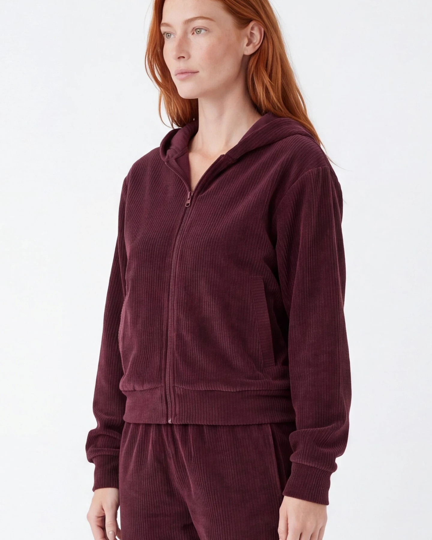 ORGANICATION Damen vegan Sweatjacke Aus Cord Von Jayya Burgunderrot – Ansicht 2