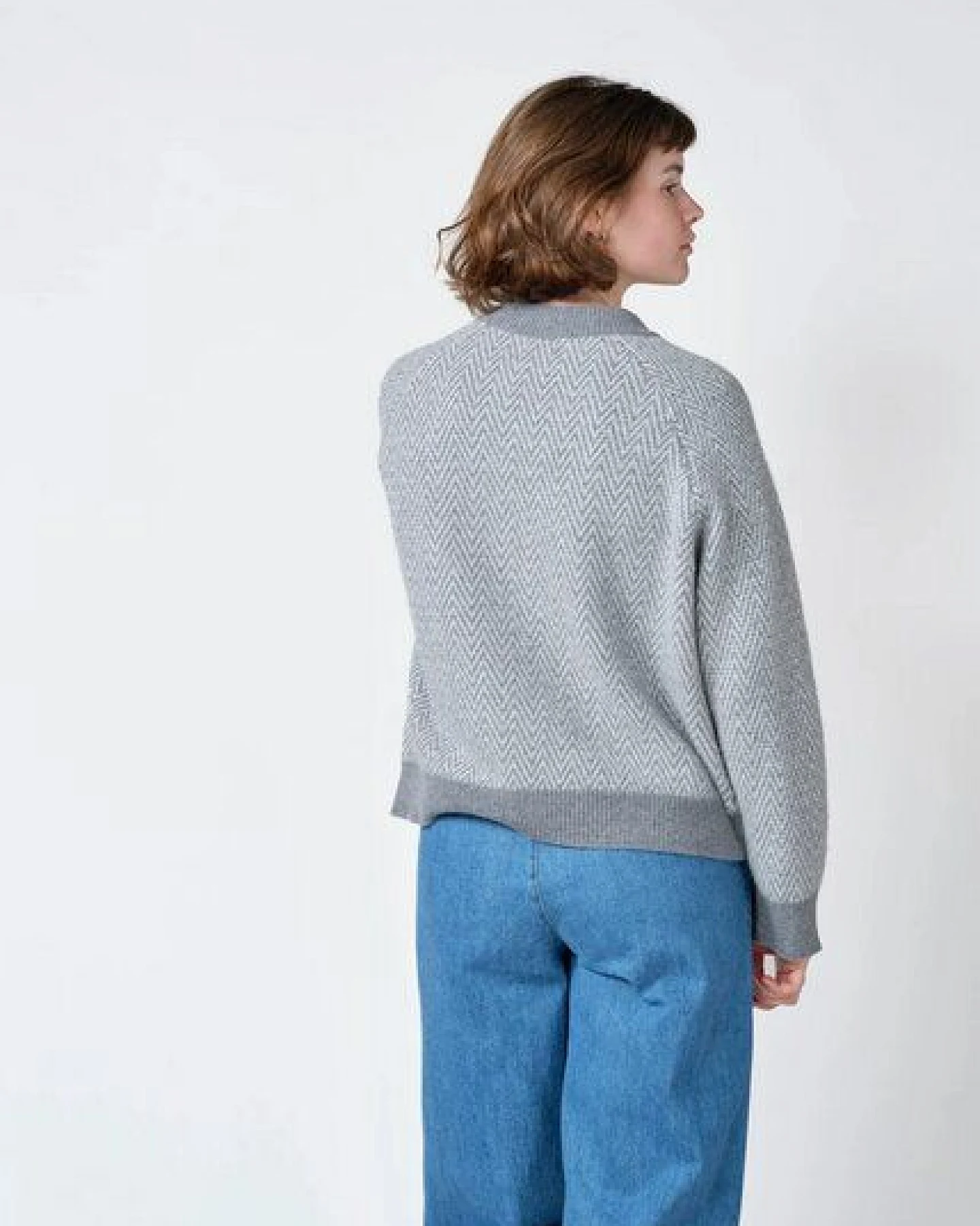 Klitmøller Collective Merino-Pullover mit Zick-Zack-Muster Modell: Hanne – Ansicht 3