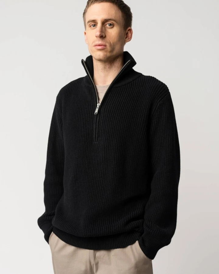 Rollkragen-Pullover Modell: Udai GOTS
