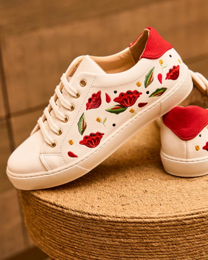 Minuit Sur Terre Damen vegan Sneaker Virevolte Coquelicots Weiß