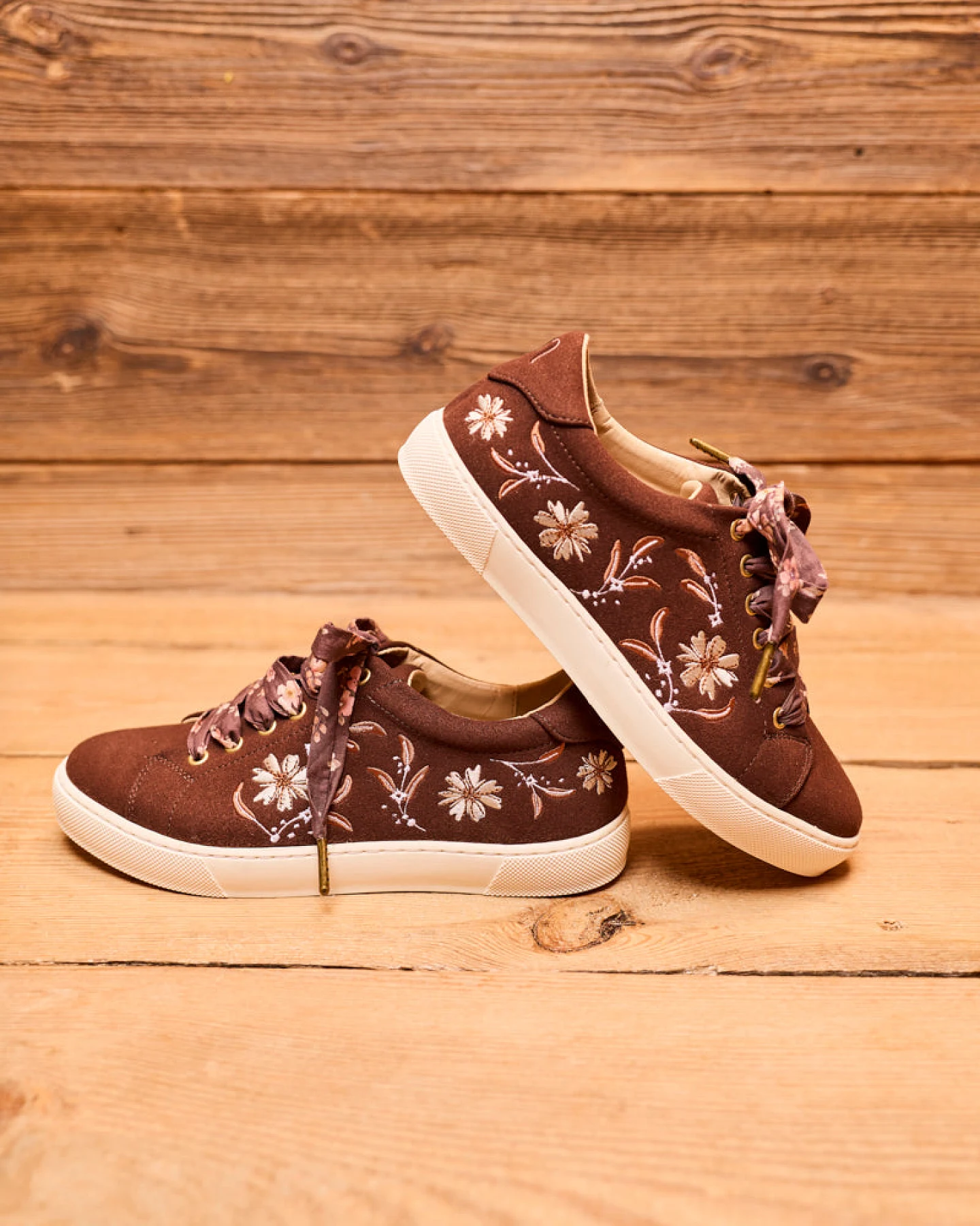 Minuit Sur Terre Damen vegan Sneaker Virevolte Autumn Mist Braun – Ansicht 2