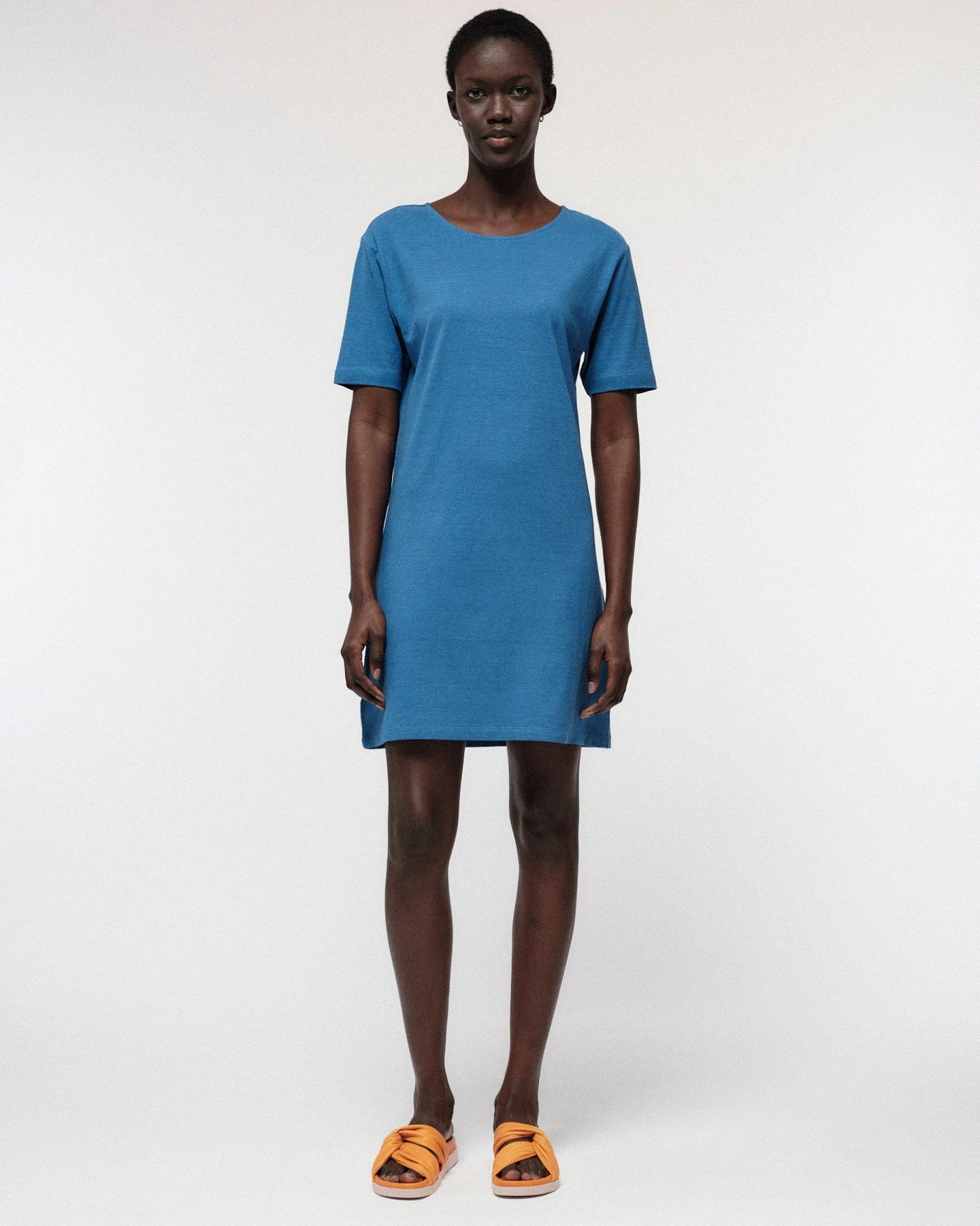 Kleid mit Rückenausschnitt – Ansicht 2