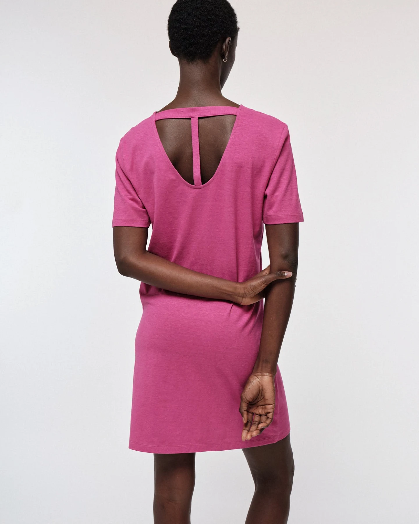 Kleid mit Rückenausschnitt – Ansicht 5
