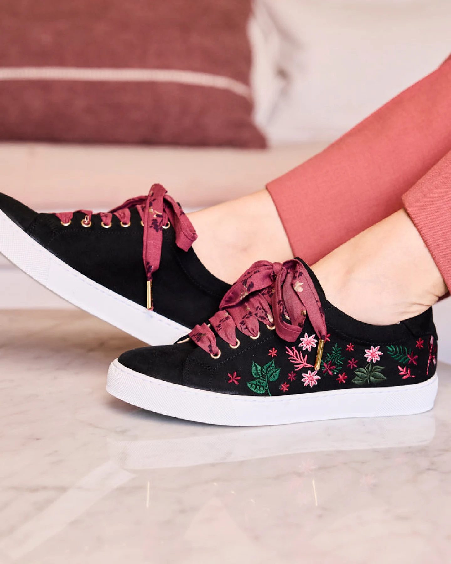 Minuit Sur Terre Damen vegan Sneaker Virevolte Forêt Noir Schwarz – Ansicht 2
