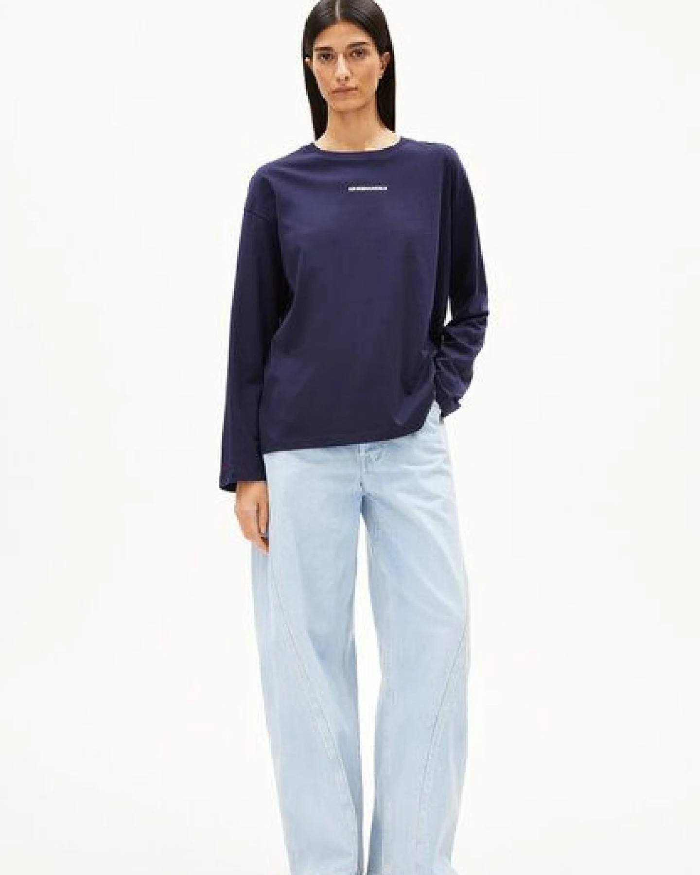 ARMEDANGELS FIETAA DIFFERENCE Damen Longsleeve aus Bio-Baumwolle – Ansicht 4