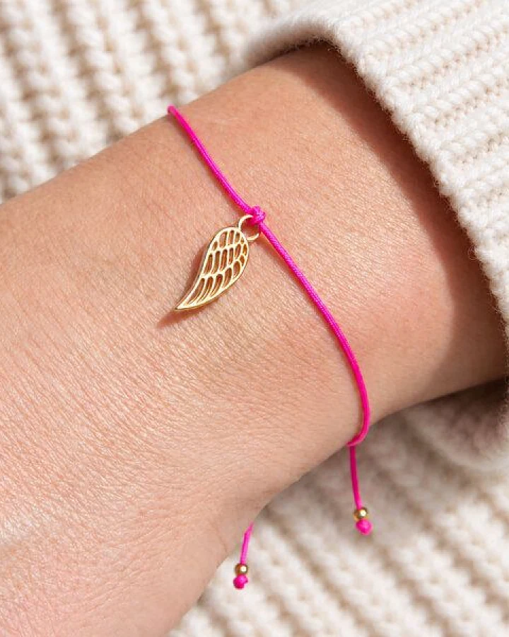 Bow & Hummingbird Schutzengel Armband „Ich schenke dir einen Schutzengel“ – Glücksbringer mit Engelsflügel, 24 Karat vergoldet