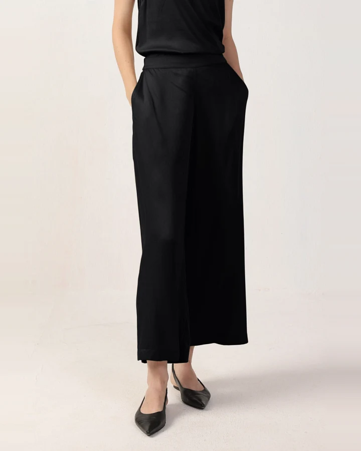 Neu Nomads Damen vegan Hose Cropped Giada Schwarz