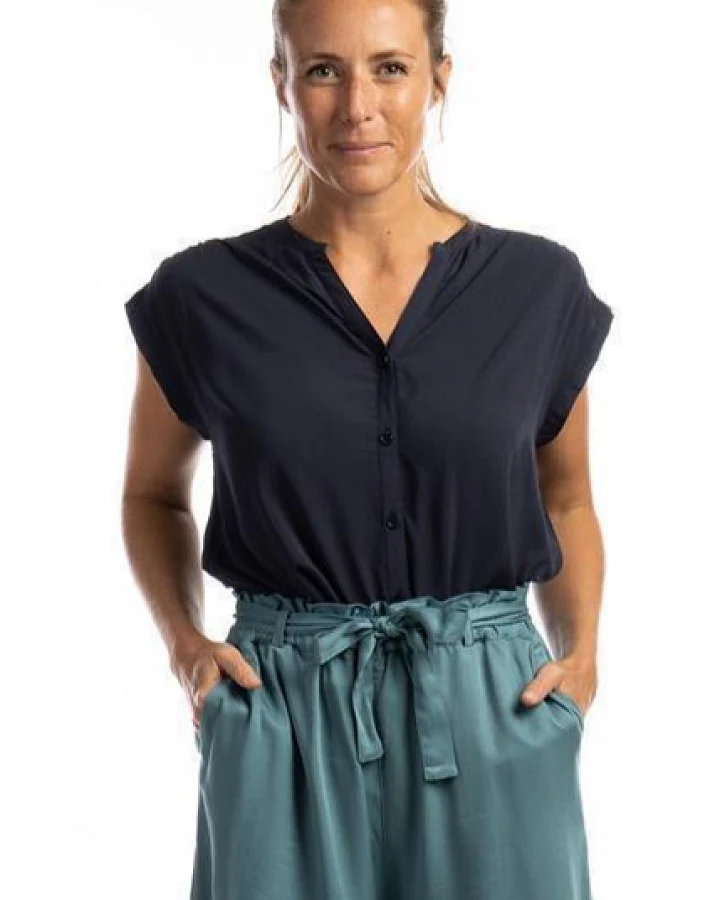 Zerum Damen vegan Bluse Ines Navy