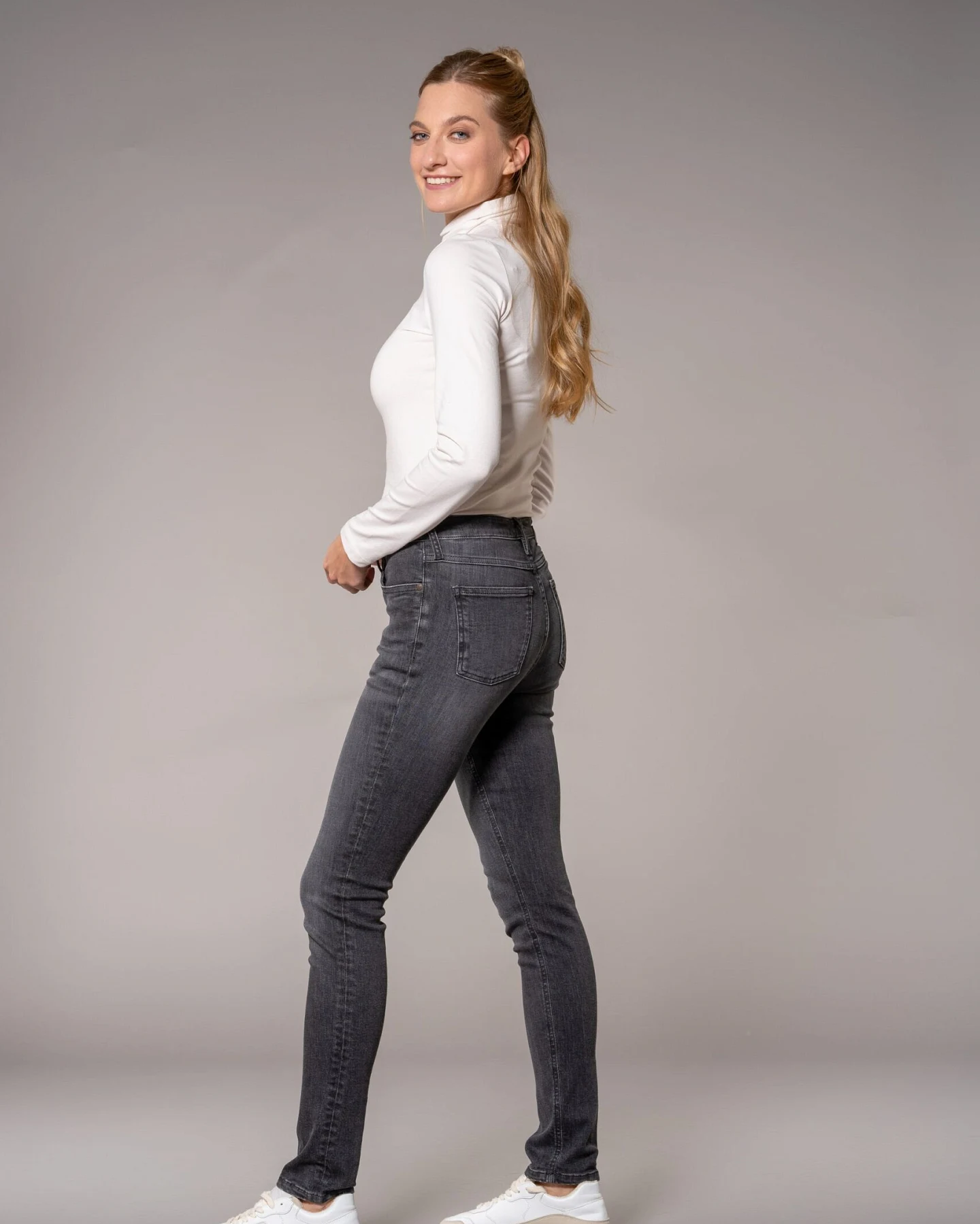 Feuervogl Damen vegan Jeans High Waist Skinny Han:Na Schwarz – Ansicht 2