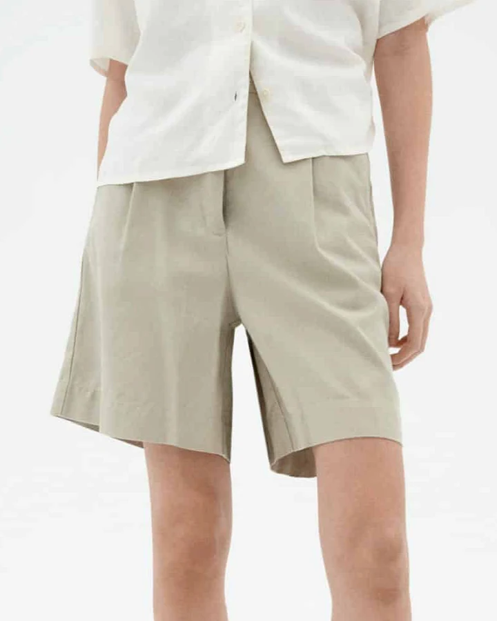 Thinking MU Damen vegan Shorts Lia Haferflocken