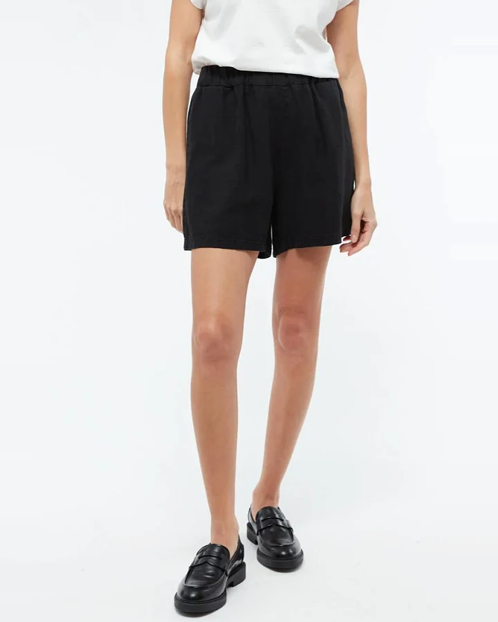 Givn Damen vegan Shorts Clementine Schwarz