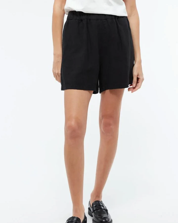 Givn Damen vegan Shorts Clementine Schwarz