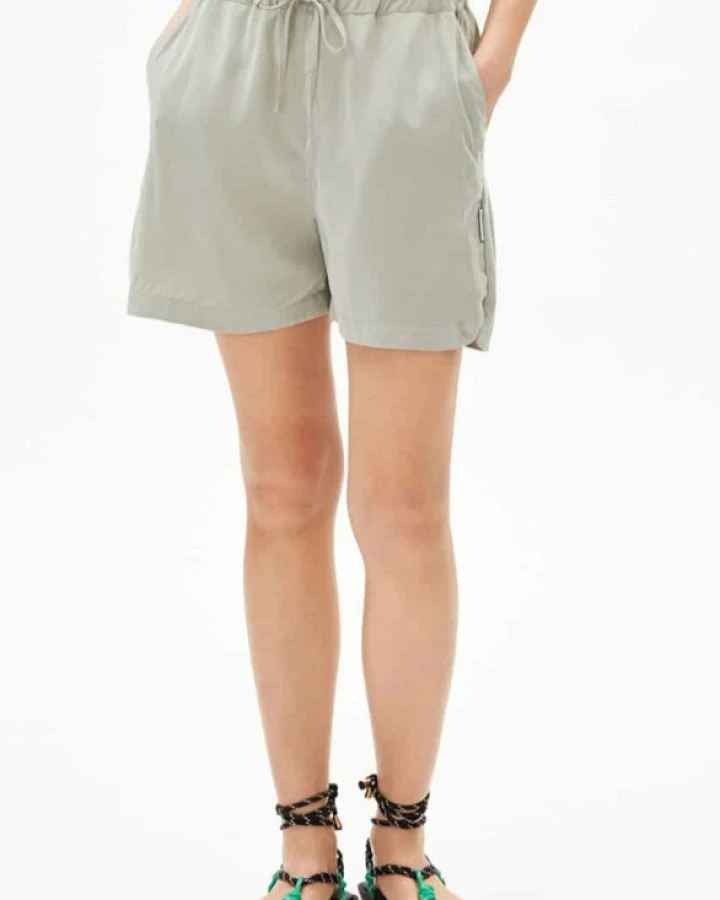 ARMEDANGELS Damen vegan Shorts Vaanna Lino Grün