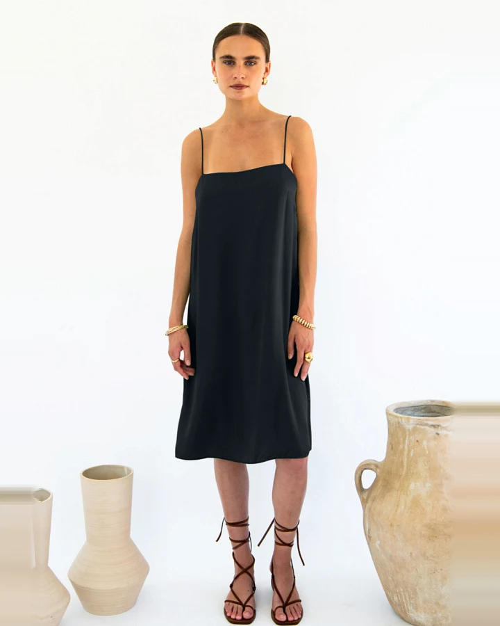 Neu Nomads Damen vegan Slip Dress Julianne Boxy Schwarz