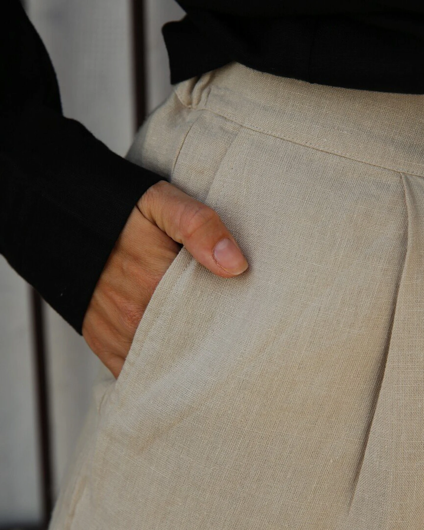 Amber Linen Damen vegan Shorts Bermuda Jakarta Pale Sand – Ansicht 2