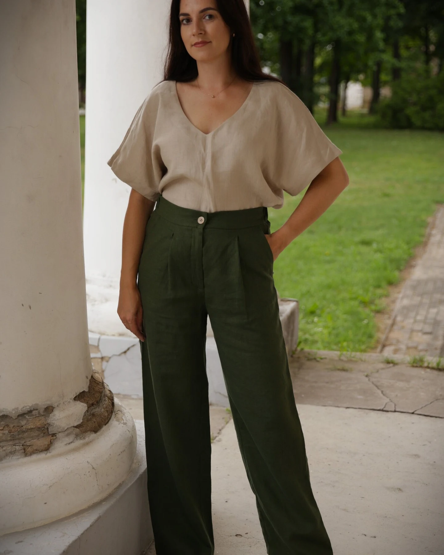 Amber Linen Damen vegan Hose Jakarta Waldgrün – Ansicht 2