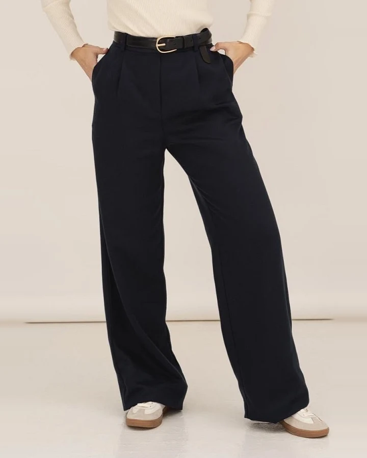 Näz Damen vegan Hose Mara Marineblau