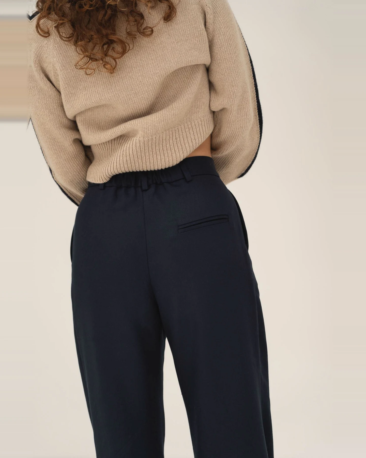 Näz Damen vegan Hose Mara Marineblau – Ansicht 2