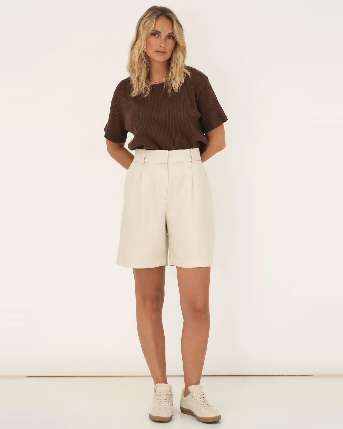 Näz Damen vegan Kurze Hosen Elise White – Ansicht 2