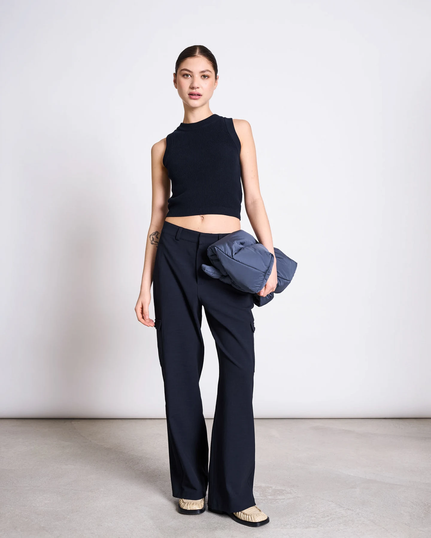 JAN 'N JUNE Damen vegan Strickoberteil Garda Nachtblau – Ansicht 2
