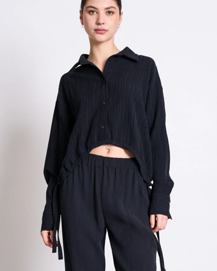 JAN 'N JUNE Damen vegan Hemd Crinkle Isted Schwarz