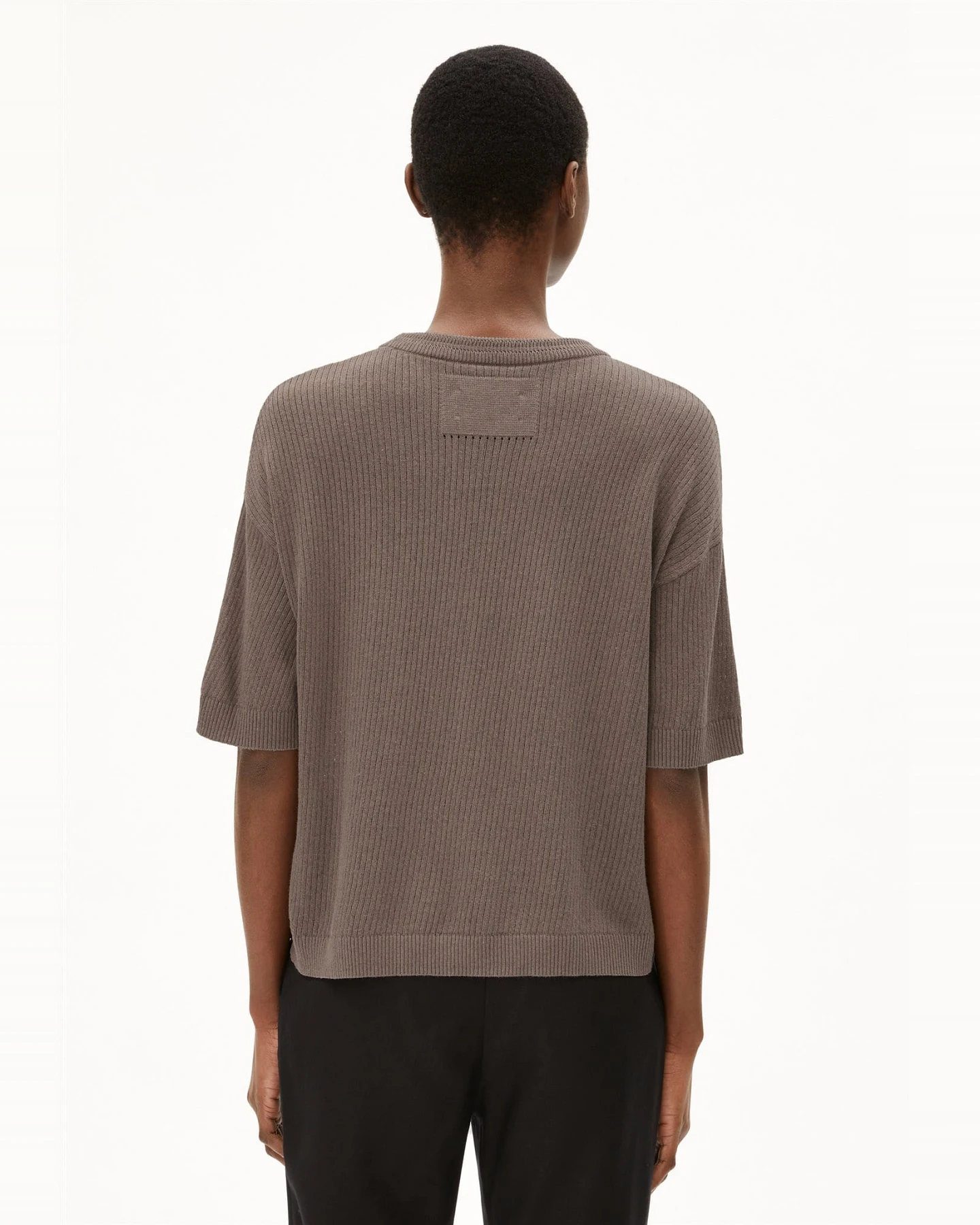 ARMEDANGELS Damen vegan T-Shirt Lizaa Lino Braun – Ansicht 2