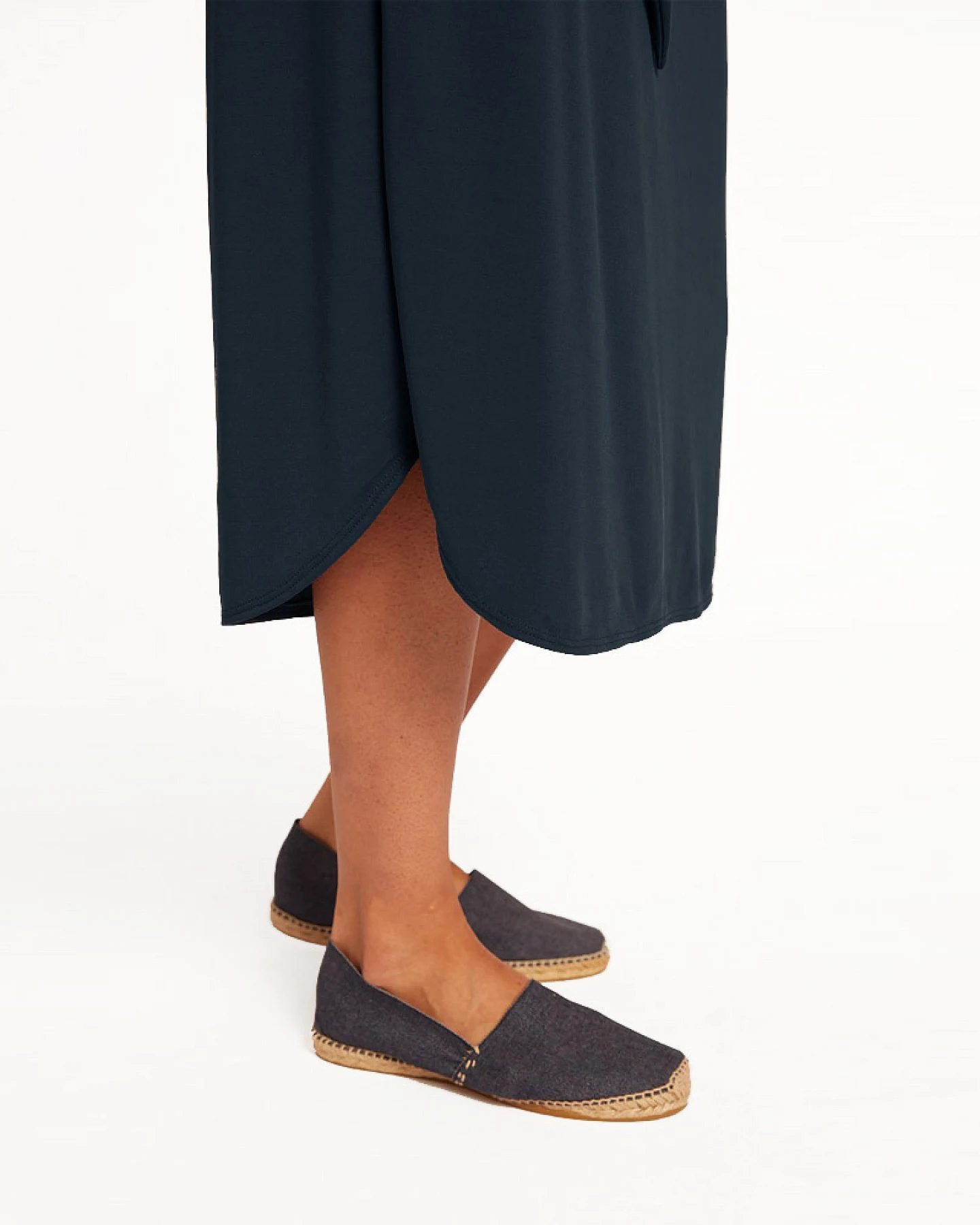 WiDDA Damen vegan Rock Tulpe Dunkelblau – Ansicht 2