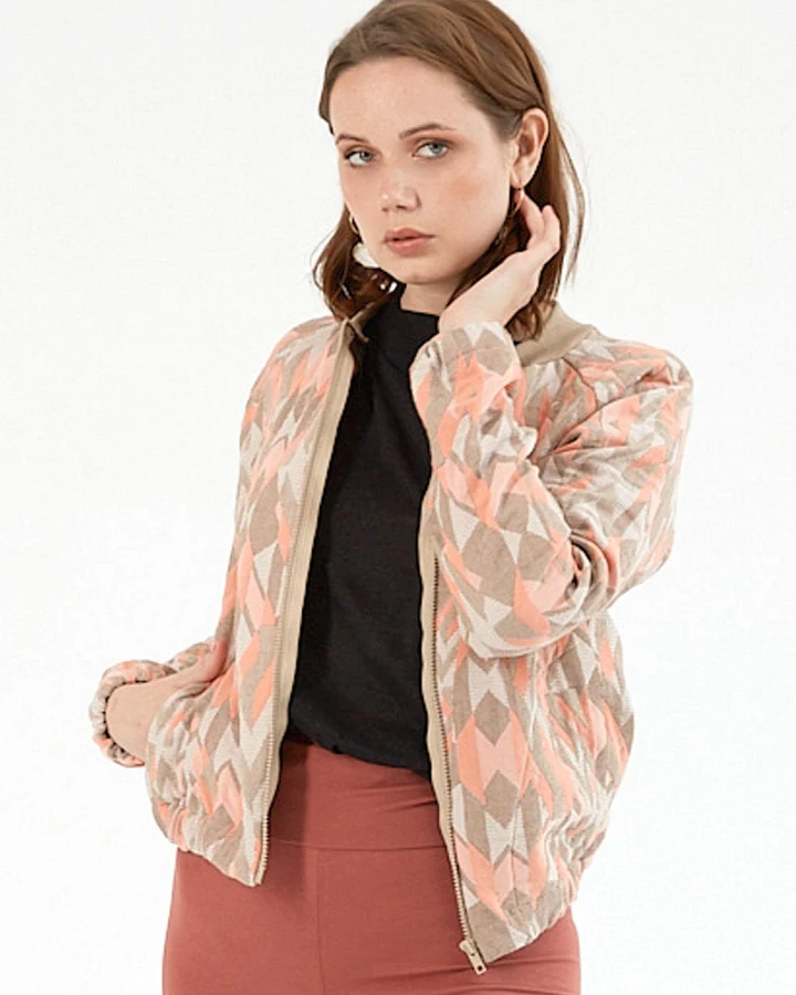 WiDDA Damen vegan Jacke Mia Mit Ethnomuster Beige