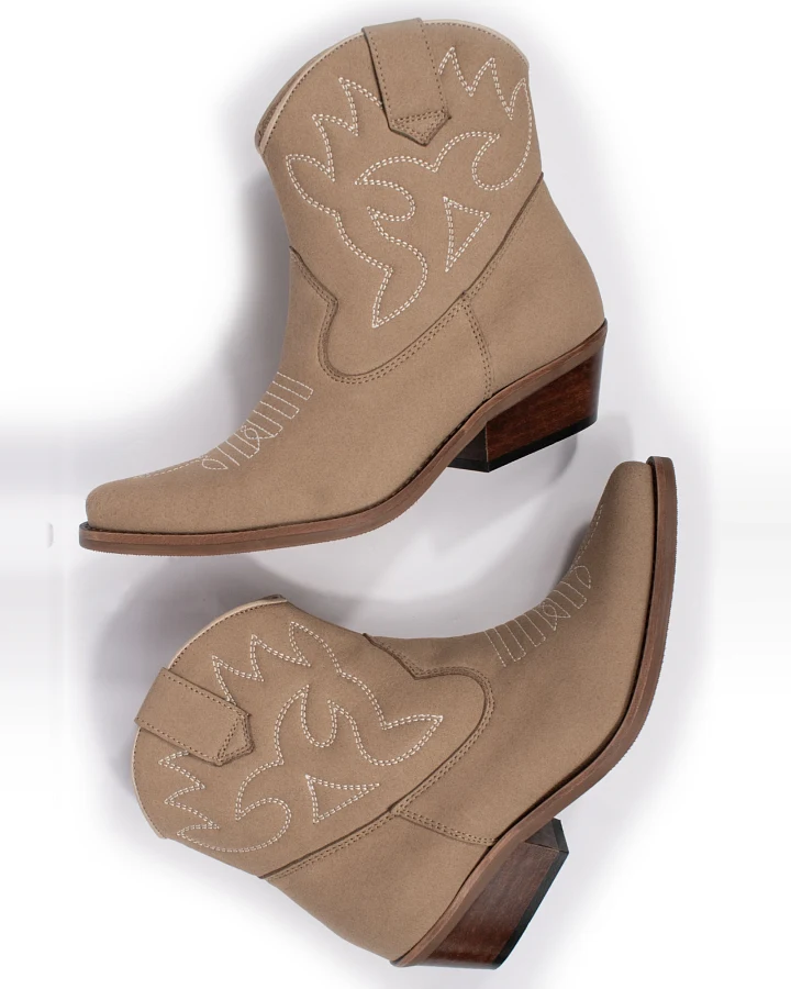 Will's Vegan Store Damen vegan Westernstiefel Niedrig Sand Veganes Wildleder