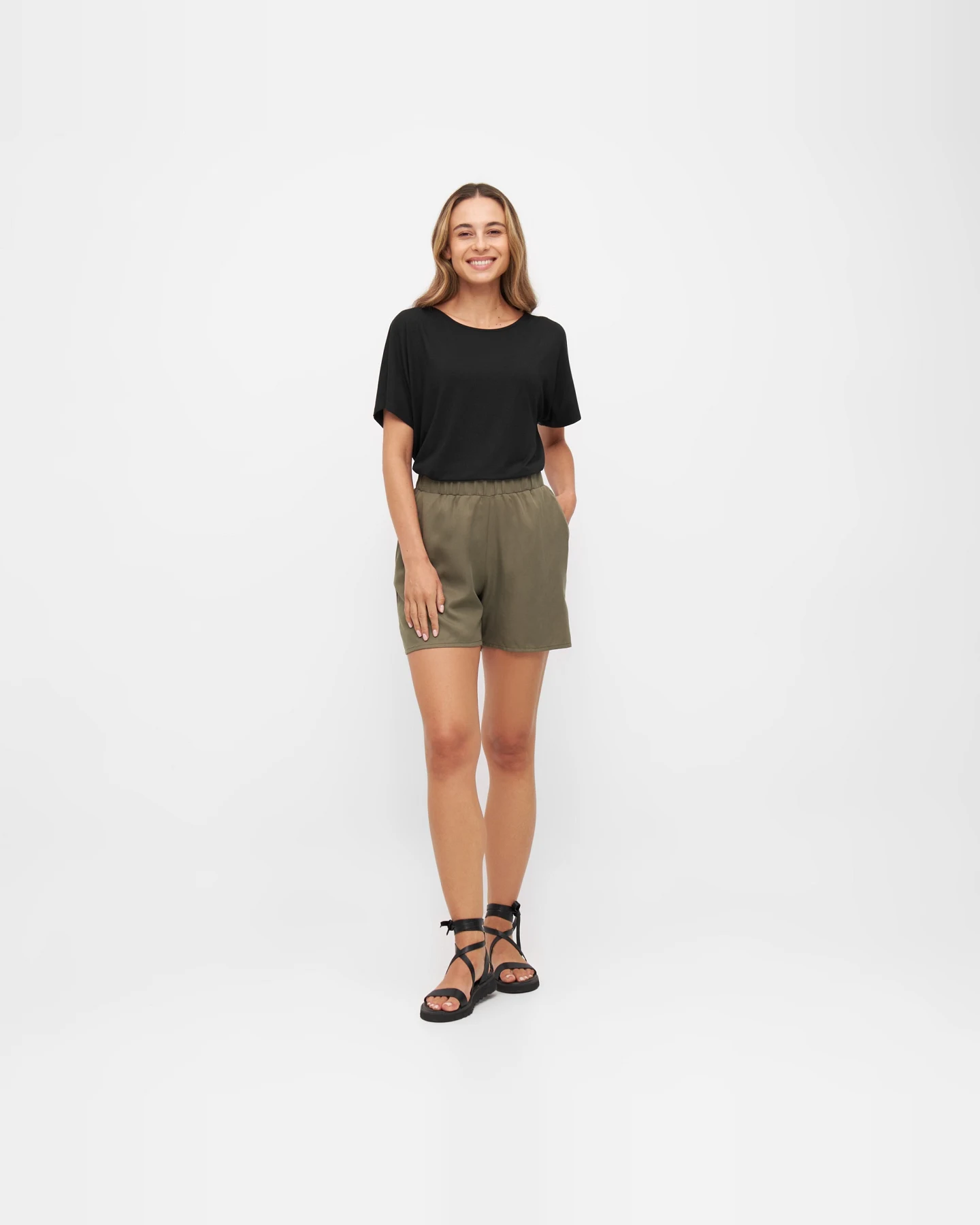 Widda Damen vegan Shorts Shorti Olive – Ansicht 2
