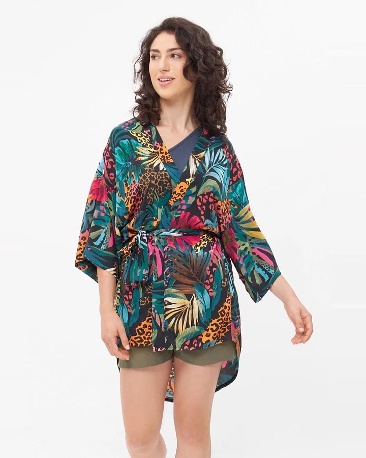 Widda Damen vegan Jacke Uma Tropic Print Multicolor