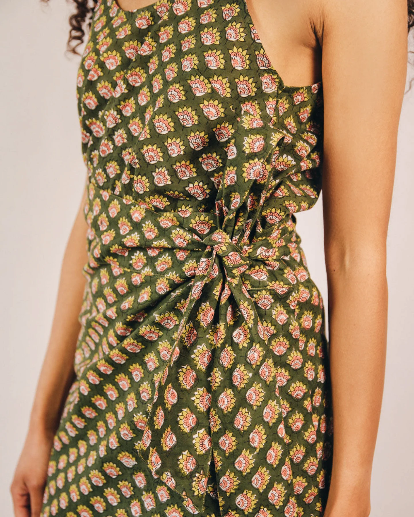 el.résidu Damen vegan Top Priyanka Grün – Ansicht 2