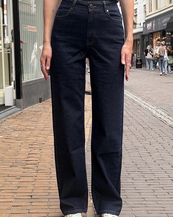 Thinking MU Damen vegan Jeans Theresa Dunkelblau