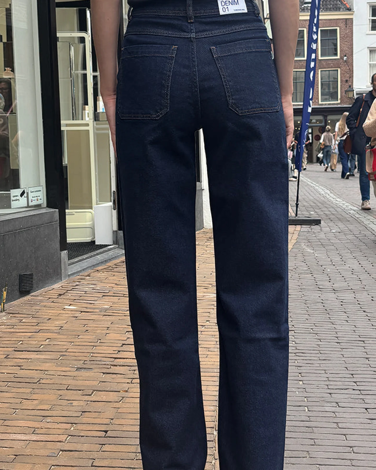 Thinking MU Damen vegan Jeans Theresa Dunkelblau – Ansicht 2