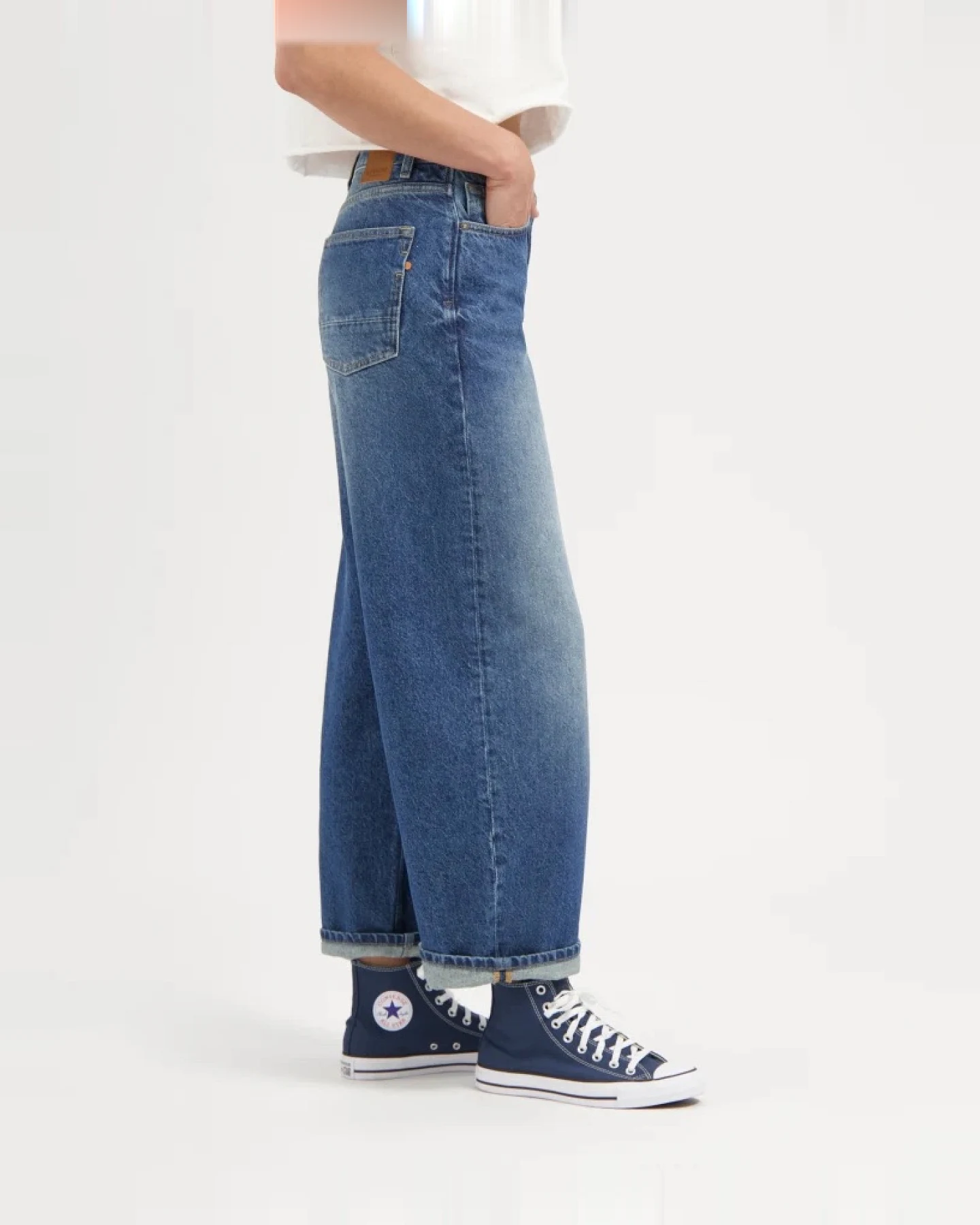 Kuyichi Damen vegan Jeans Lucy Loose Atlantic Ocean Blue – Ansicht 2